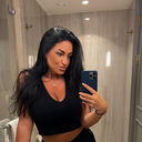  ,   Julia, 33 ,   ,   