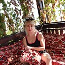  ,   Elena, 43 ,   c 