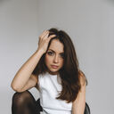  ,   Veronika, 25 ,   ,   