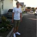  ,   Levon, 32 ,   