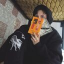  ,   Victoria, 19 ,     