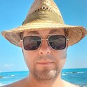  ,   Dmitrii, 37 ,   c 