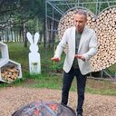  ,   Suat, 45 ,   ,   