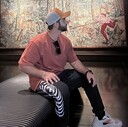  ,   Enzo, 36 ,   ,   , c , 