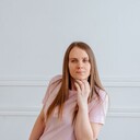  ,   Elena Flores, 28 ,   c 