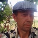  ,   Viktor, 48 ,   ,   