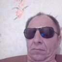  ,   Viktor, 44 ,   ,   