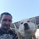 ,   Levon, 43 ,   ,   