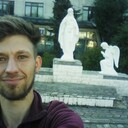  ,   Viktor, 34 ,   