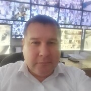  ,   Anton, 44 ,   ,   