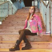  -,   Veronika, 30 ,   ,   