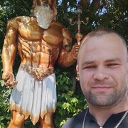  ,  Panich, 34