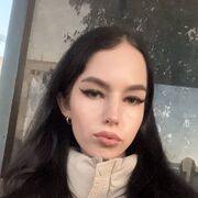  ,  Alina, 19