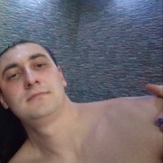  ,  Alex, 31