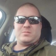  ,   Denis, 38 ,   ,   