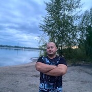  ,   Den, 33 ,   ,   
