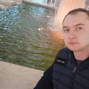 ,   Maxim, 32 ,   ,   