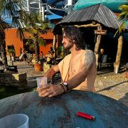  ,   Alex, 32 ,   ,   , c , 