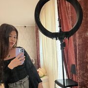  ,   Ella, 33 ,   ,   