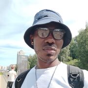  ,  Noir, 36