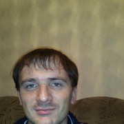  ,  Alex, 44