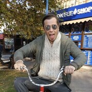  ,   Alejandro, 42 ,   ,   