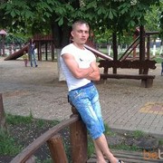  ,   Twink, 42 ,  
