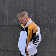  ,  , 22
