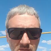  -,   David, 39 ,   