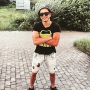  ,  Andriy, 32