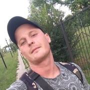  ,   Sergey, 33 ,   
