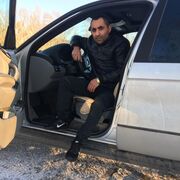  ,   Levon, 44 ,   ,   