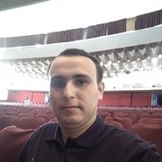  ,   Alyosha, 32 ,   