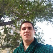  ,  Misha, 32