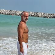  ,   Steven, 65 ,     , c 