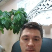  ,   Nik, 48 ,   
