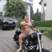  ,   Tomas, 36 ,   ,   