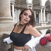  , 
