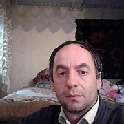  ,  Basile, 48