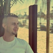  ,  Cristian, 30