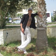  ,   Paata, 48 ,   