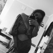  ,  Valya, 30
