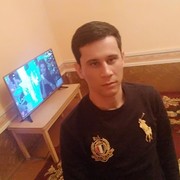  ,  komron, 32
