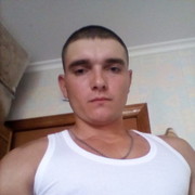  ,   Viktor, 31 ,   