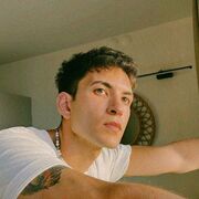  ,  Rustam, 21
