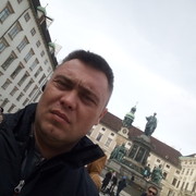  Grojec,  Aleks, 44