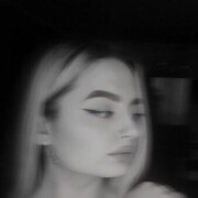 ,   Viktoria, 22 ,   ,   