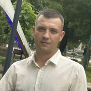  ,  Anton, 32