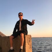  ,   Denis, 37 ,   