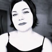  ,   Mila, 39 ,   c 